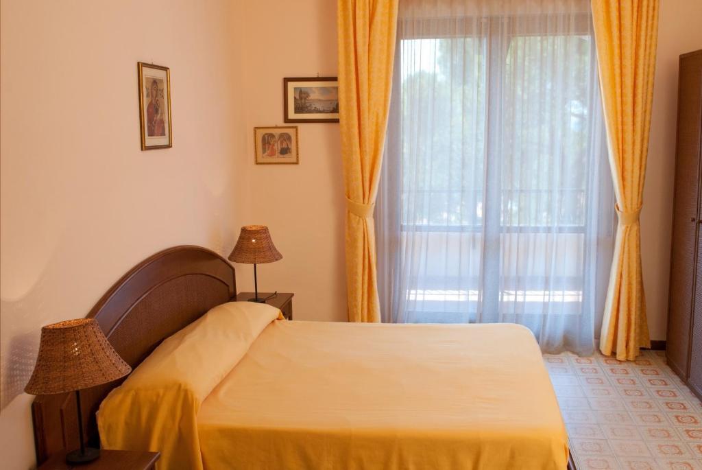 Hotel Paradiso Santa Maria di Castellabate Room photo